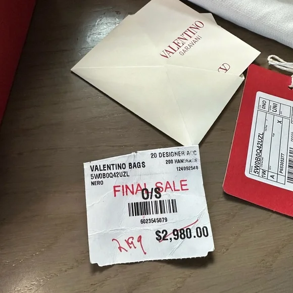 Valentino black V-logo moon small hobo bag in grainy calfskin. - Picture 10 of 11